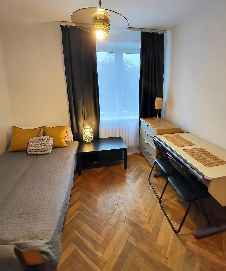 Apartment Near Metro Rondo Daszynskiego 华沙