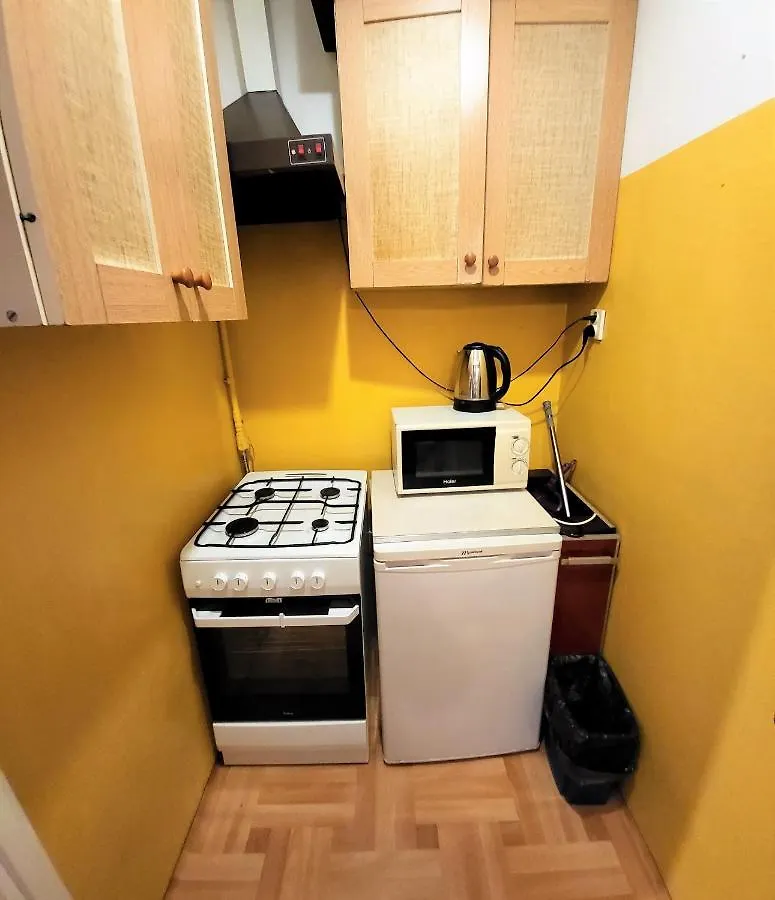 Apartment Near Metro Rondo Daszynskiego 华沙